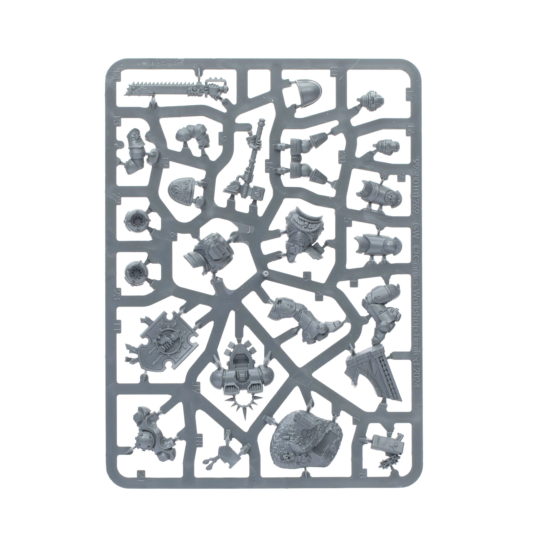 99120101492_SpaceMarinesCaptainwithJumpPackandRelicShield04-1