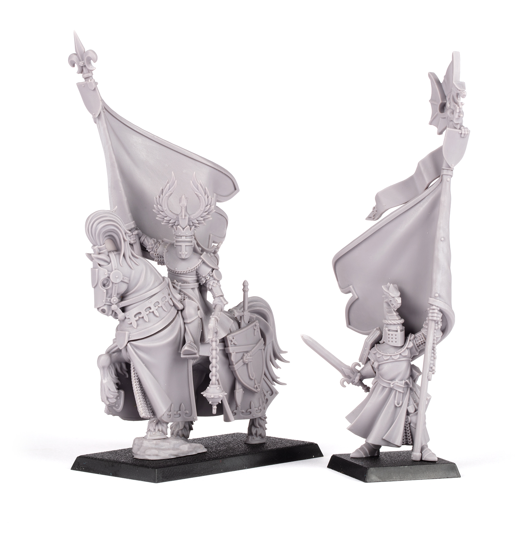 99862703002_WHTOWKoBBattleStandardBearerFootMounted04-1